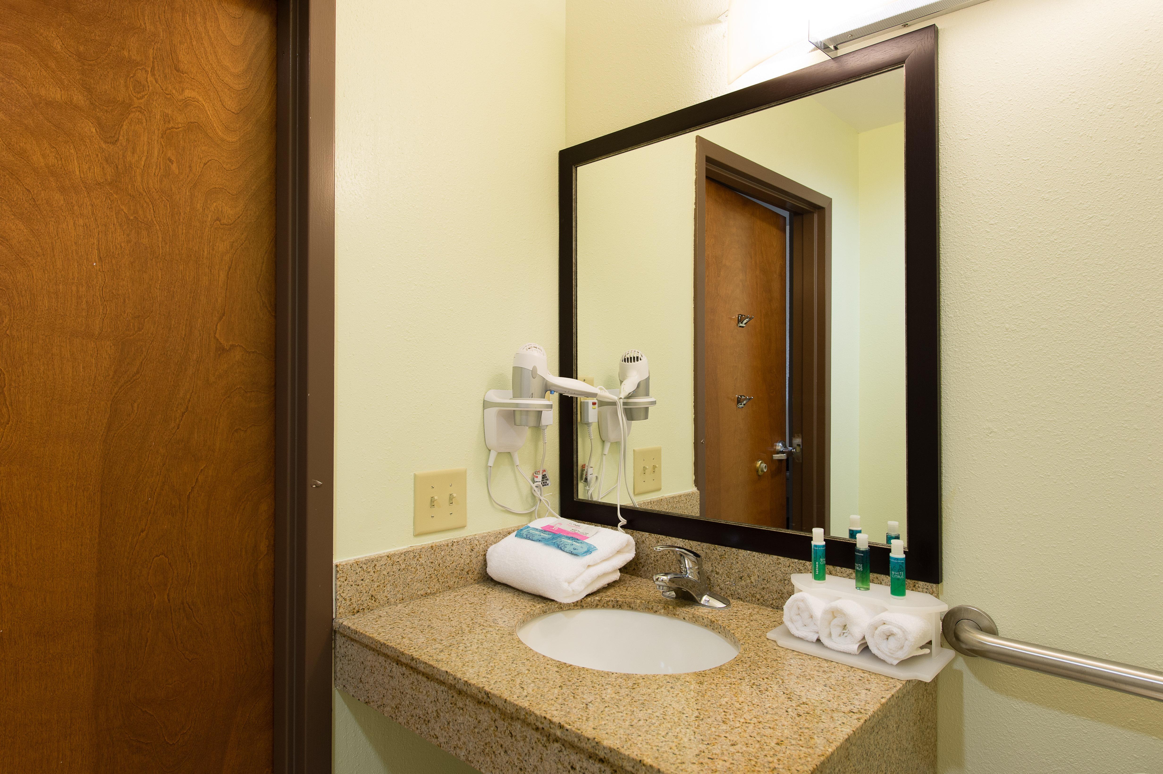 Holiday Inn Express & Suites Walterboro By Ihg מראה חיצוני תמונה