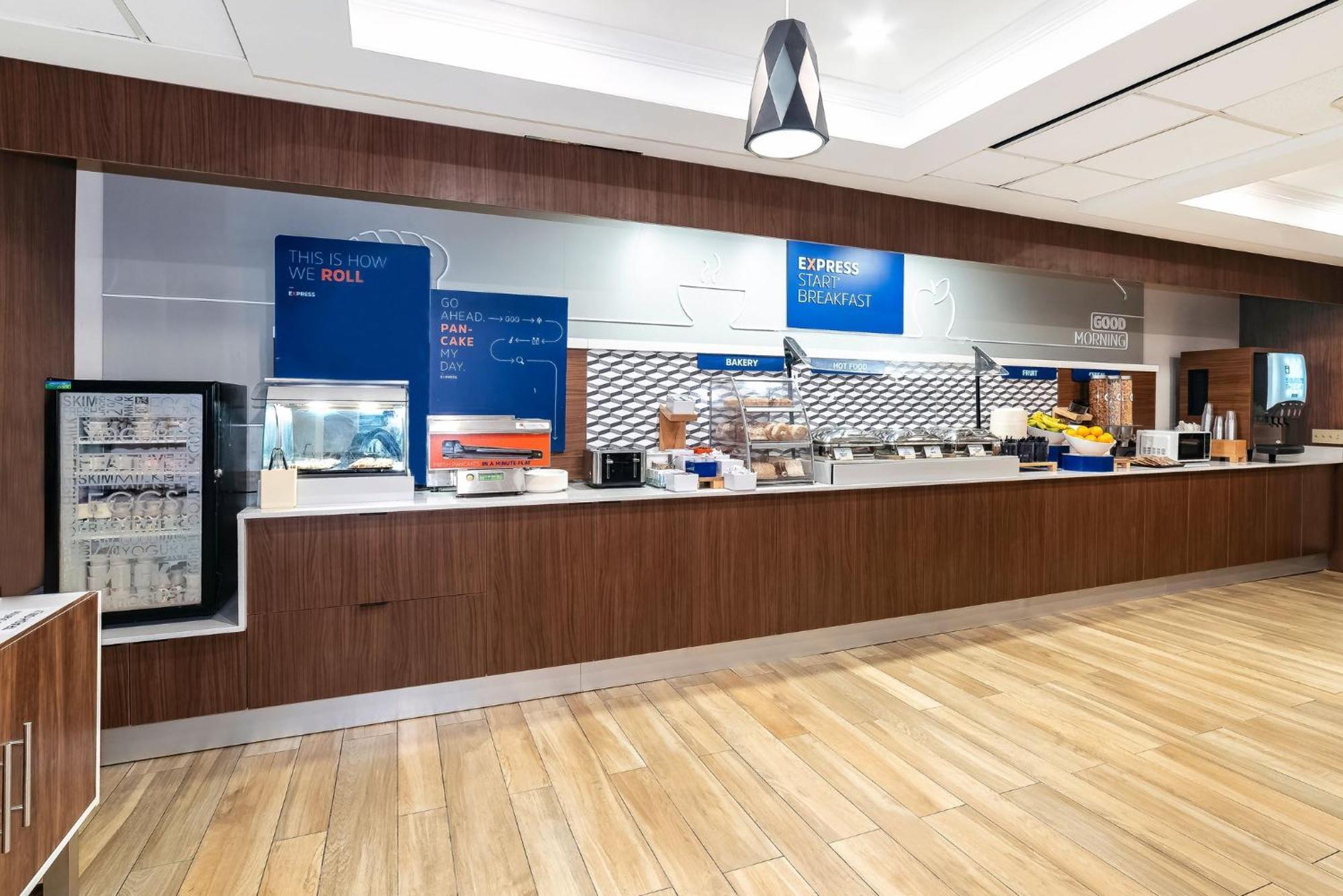Holiday Inn Express & Suites Walterboro By Ihg מראה חיצוני תמונה